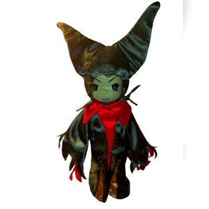 Disney Precious Moments Linda Rick  CHRISTMAS TRADITIONS MALEFICENT Doll *RARE*